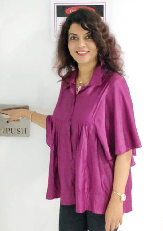 <a href='https://www.drshehnazarsiwala.in/about-us/'>Dr shehnaz is a Dermatologist, Cosmetic dermatosurgeon and laser specialist - runs the RENEWDERM SKIN HAIR LASERS AESTHETICS CENTRE AT MAZGAON, MUMBAI</a>: